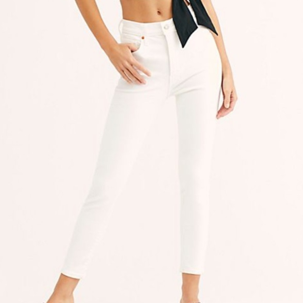 High waisted Levi’s jeans
